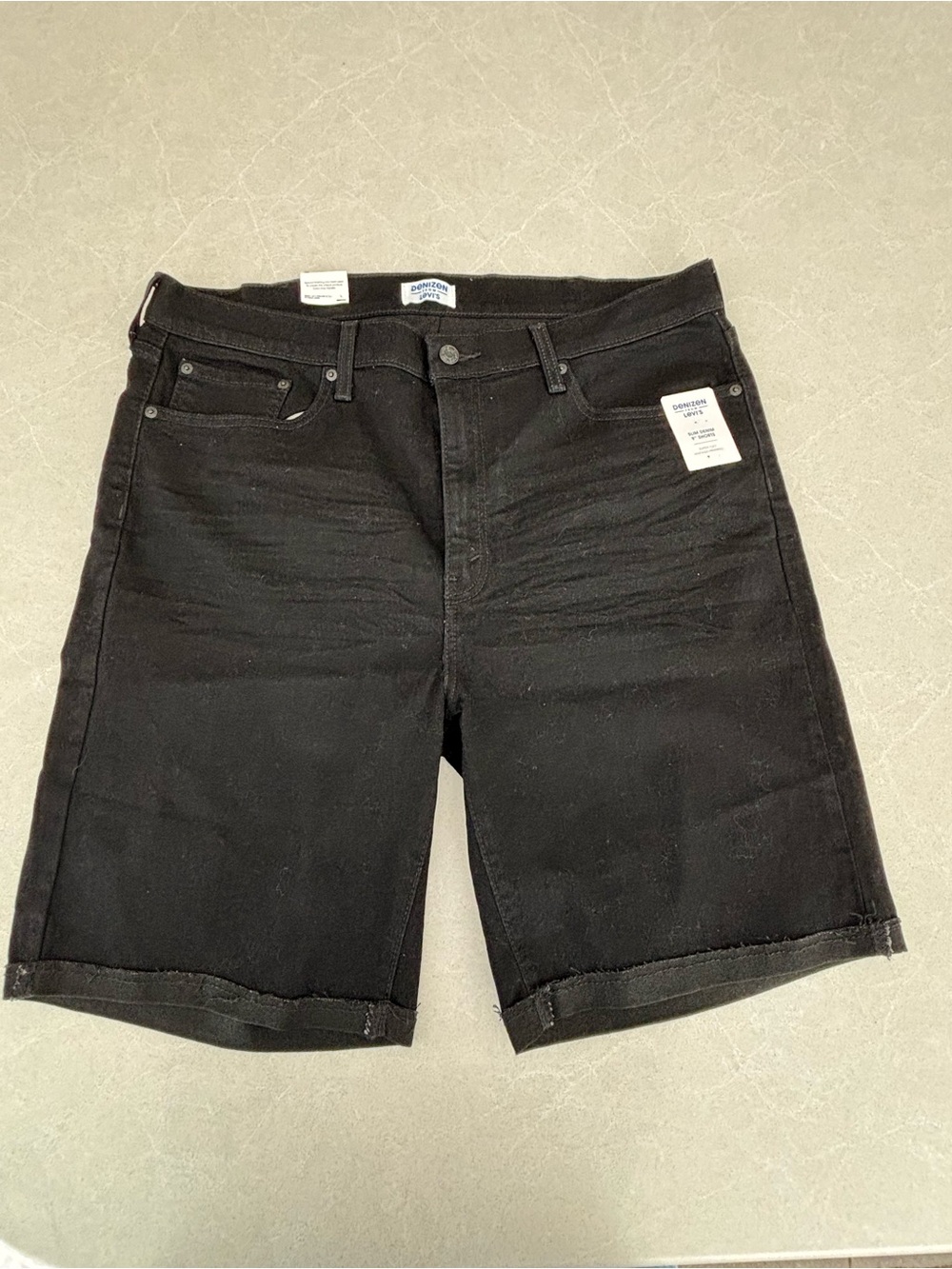 NWT Denizen by Levis Men’s Black Slim Denim 9" Shorts Size 38